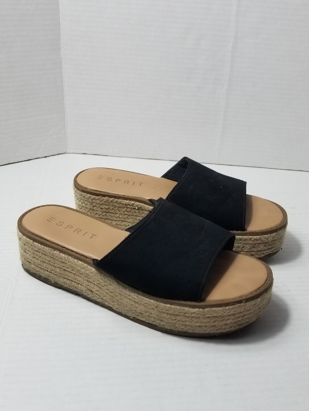 ESPRIT BLACK PLATFORM ESPADRILLE SLIDE SANDALS ESTIMATED SIZE 7 (SEE ALL PHOTOS)